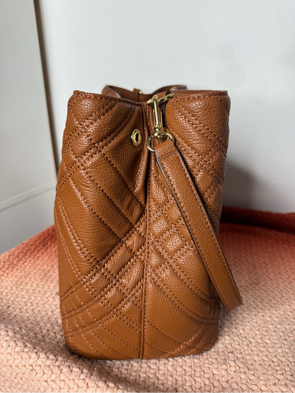 Lauren Ralph Lauren Quilted Pebble Leather Very Large Tote Bag - Picture 7 of 16